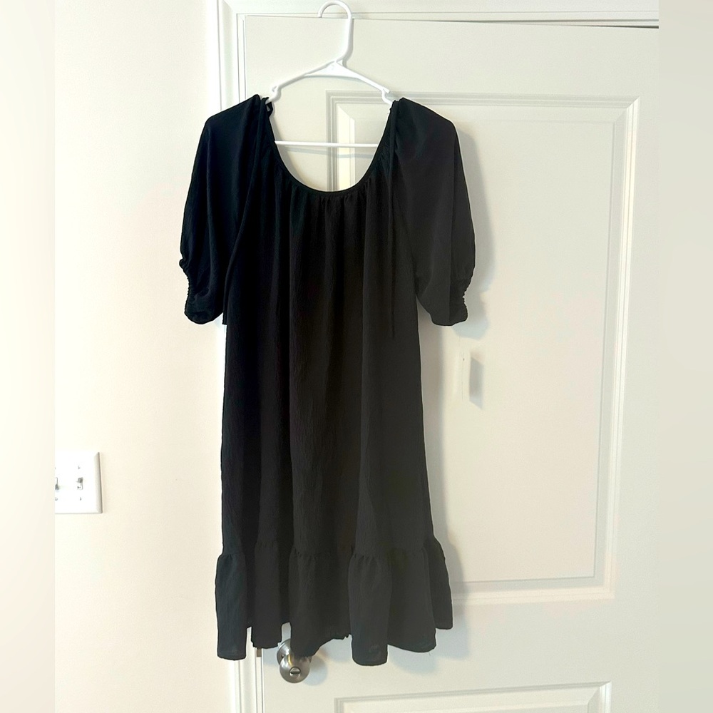 Black short sleeve dress M